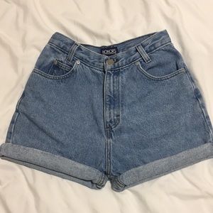 Vintage mom jean shorts